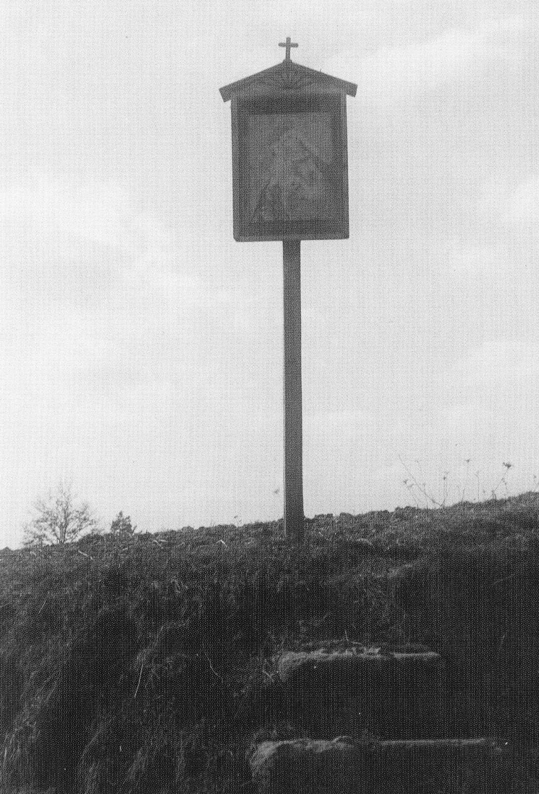 230_Brusné, Boží muka nad Brusnou 1946.jpg.jpg
